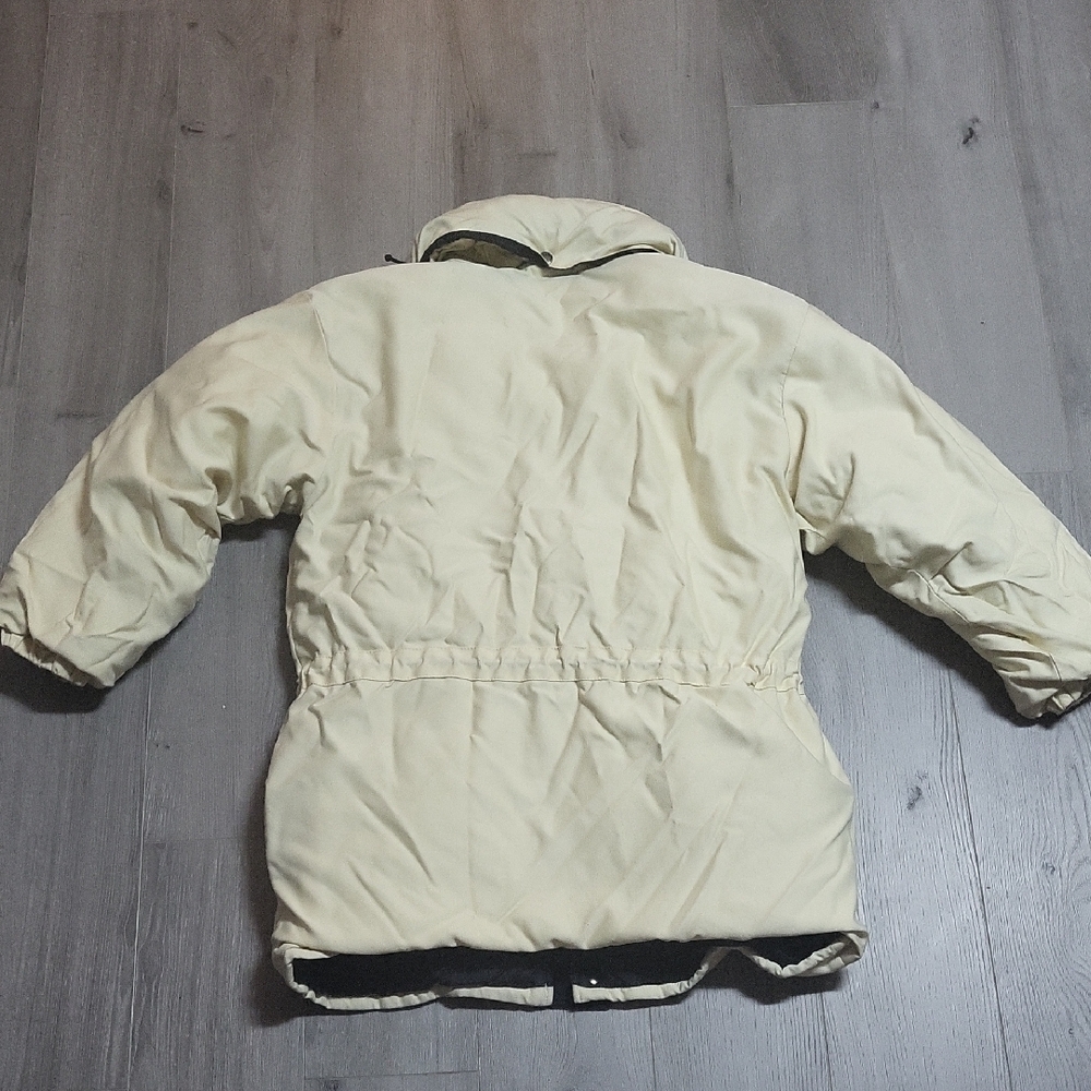 Women's Cream Puffer Jacket with Black Details - Picture 9 of 16
